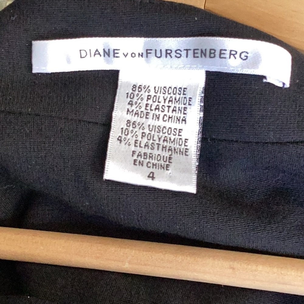 DIANE Von FURSTENBERG Black Cap Sleeve Dress - Picture 9 of 9